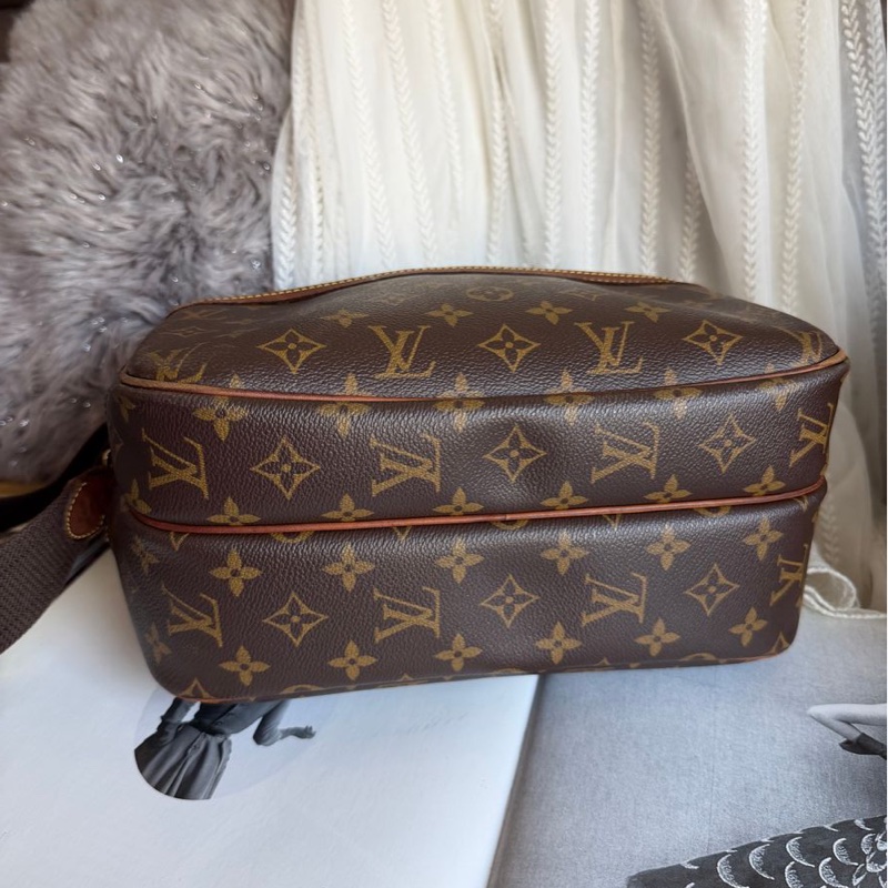 路易威登郵差包 側背包 斜背包 托特包 Louis Vuitton  LV Reporter PM 老花 記者包 經典 中古包 也是熱門包  老花帆布 bag 復古包 古董包-10