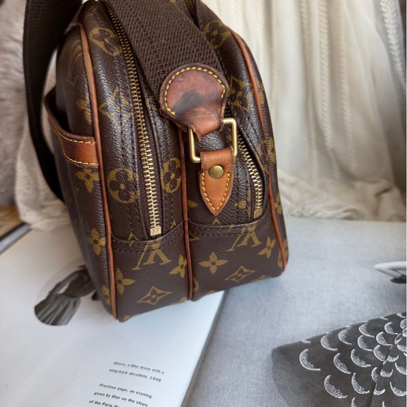 路易威登郵差包 側背包 斜背包 托特包 Louis Vuitton  LV Reporter PM 老花 記者包 經典 中古包 也是熱門包  老花帆布 bag 復古包 古董包-16