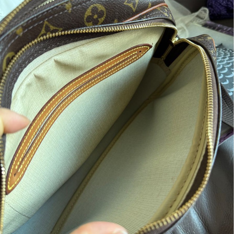 路易威登郵差包 側背包 斜背包 托特包 Louis Vuitton  LV Reporter PM 老花 記者包 經典 中古包 也是熱門包  老花帆布 bag 復古包 古董包-20