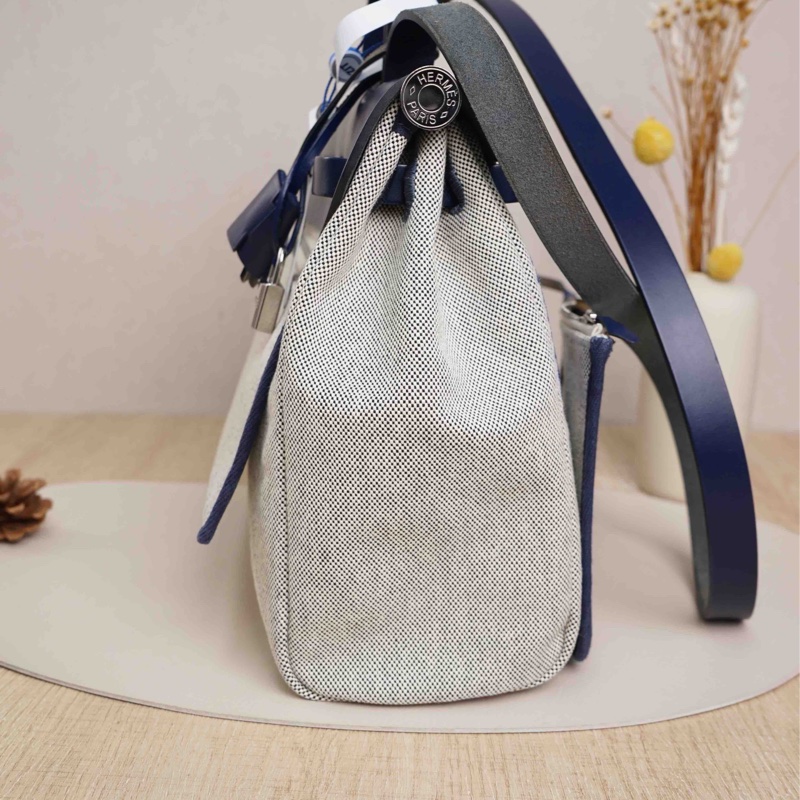 愛馬仕herbag 31 飛馬款 寶石藍拼米色-8