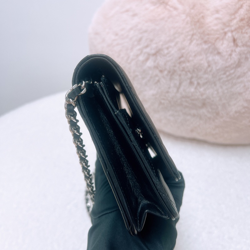 Chanel woc 黑銀羊皮鏈條包-5