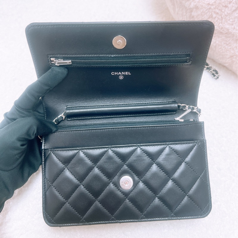 Chanel woc 黑銀羊皮鏈條包-9