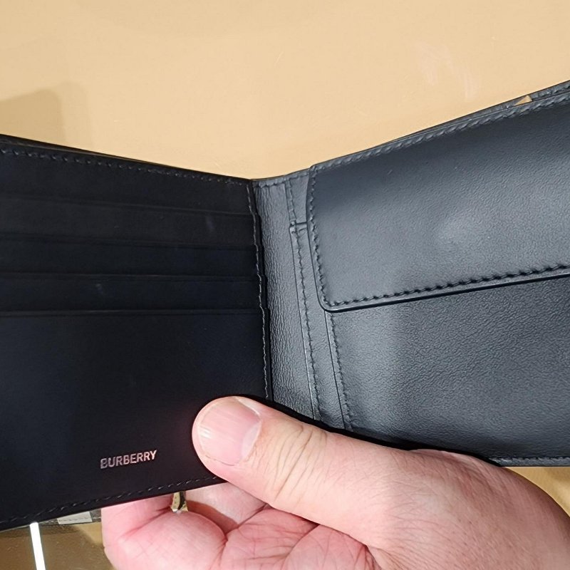 💎Han's house精品服飾💎BURBERRY 格紋 短夾 卡包 零錢袋-3