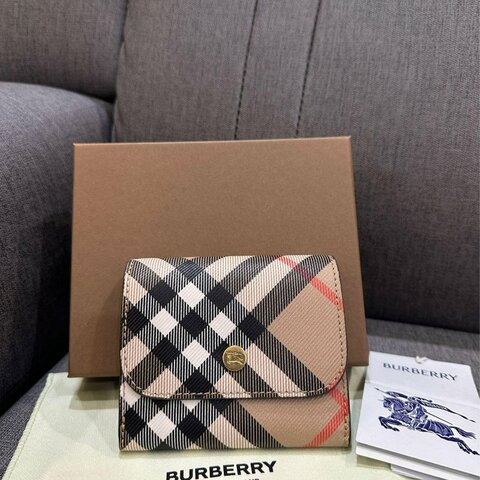 💎Han's house精品服飾💎Burberry 零錢包 卡包 卡夾 14.X14.5CM  原價12800