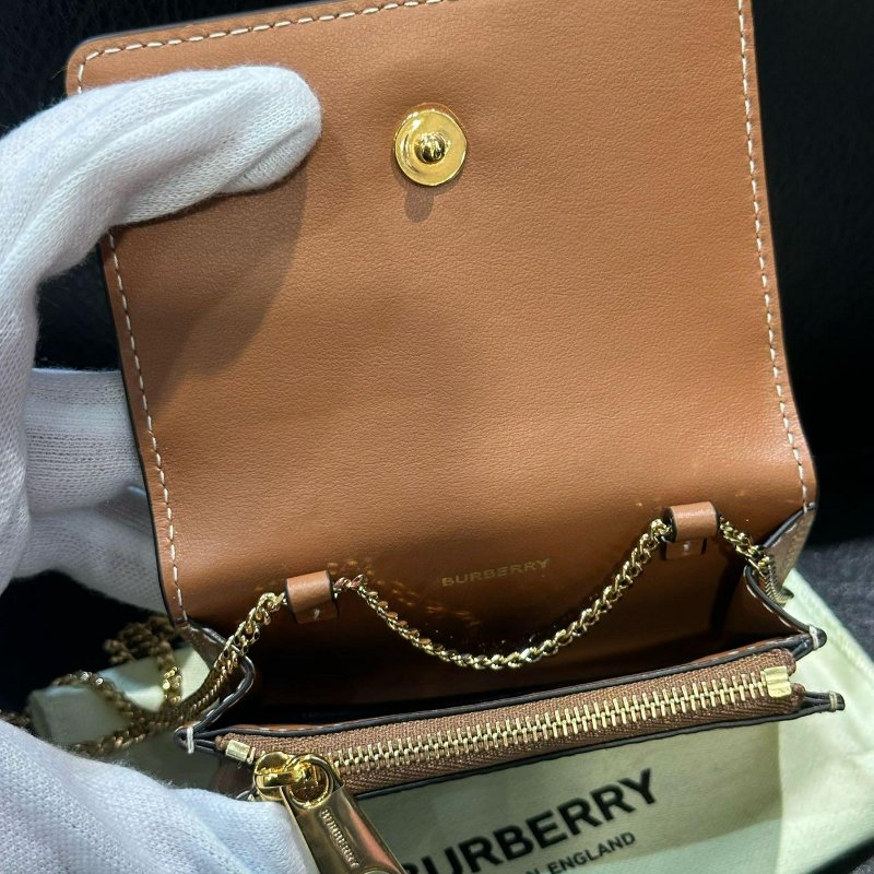 💎Han's house精品服飾💎 BURBERRY 格紋 LOGO 鏈條 卡 零錢 包 現貨 原價22300-6