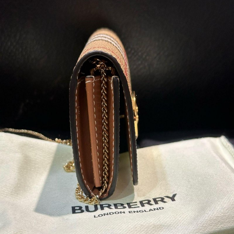 💎Han's house精品服飾💎 BURBERRY 格紋 LOGO 鏈條 卡 零錢 包 現貨 原價22300-7