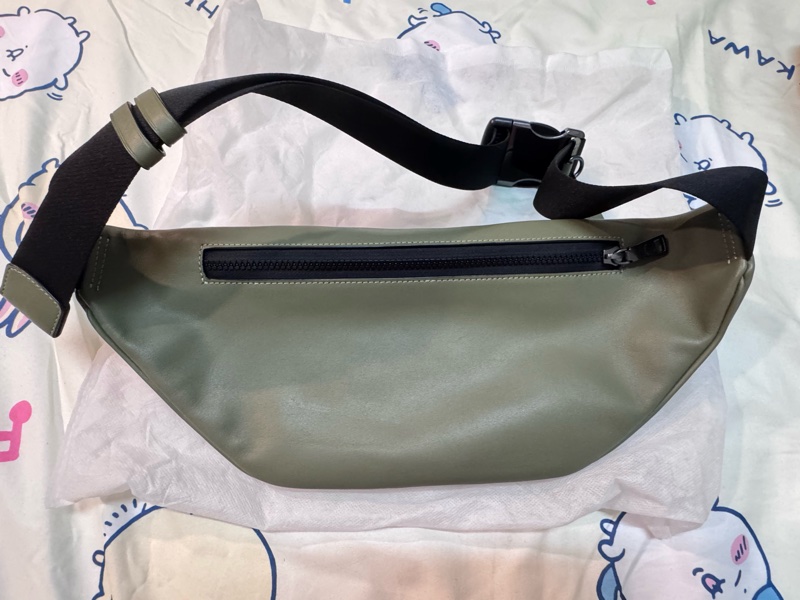 COACH 男款RACER小牛皮滑面皮革雙拉鍊置物腰包-軍綠-6