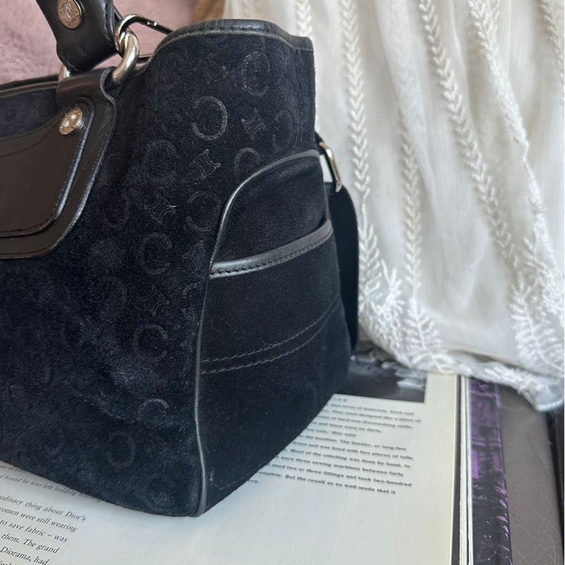 思琳 賽琳 復古黑色 老花 馬車 猄皮 腋下包 側背包 托特包 黑色皮革 側肩包 罕有 中古 老花包 古董包 中古包celine vintage triomphe bag black-4