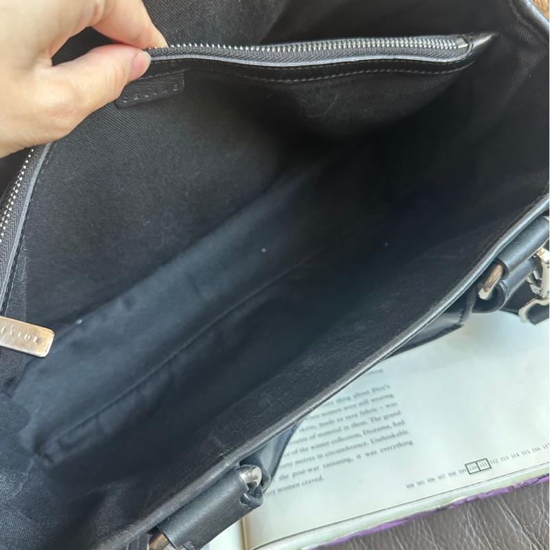 思琳 賽琳 復古黑色 老花 馬車 猄皮 腋下包 側背包 托特包 黑色皮革 側肩包 罕有 中古 老花包 古董包 中古包celine vintage triomphe bag black-16