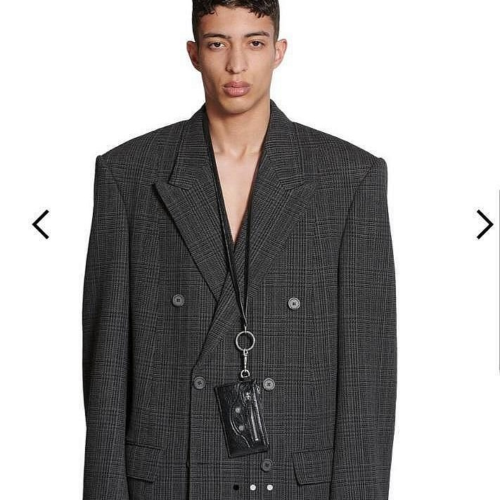 💎Han's house精品服飾💎Balenciaga 巴黎世家 機車 牛皮 鱷魚紋 頸掛包 卡夾 零錢包 8X13CM 原價16950-1