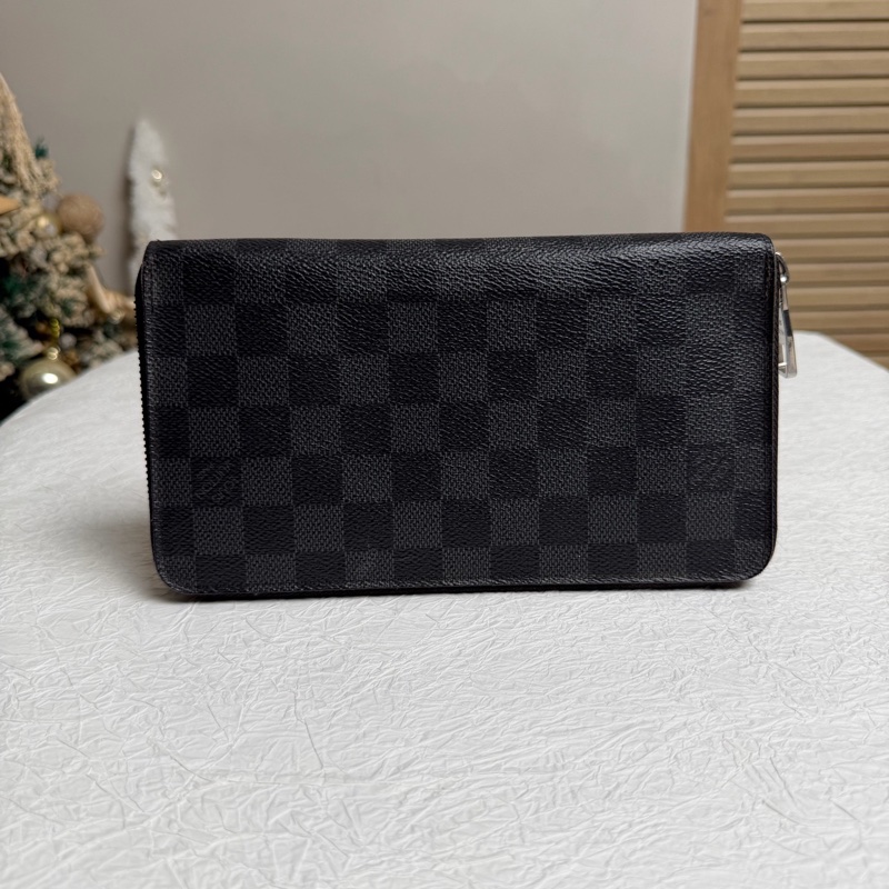 LV路易威登 黑棋盤格 長款 拉鍊錢包-1