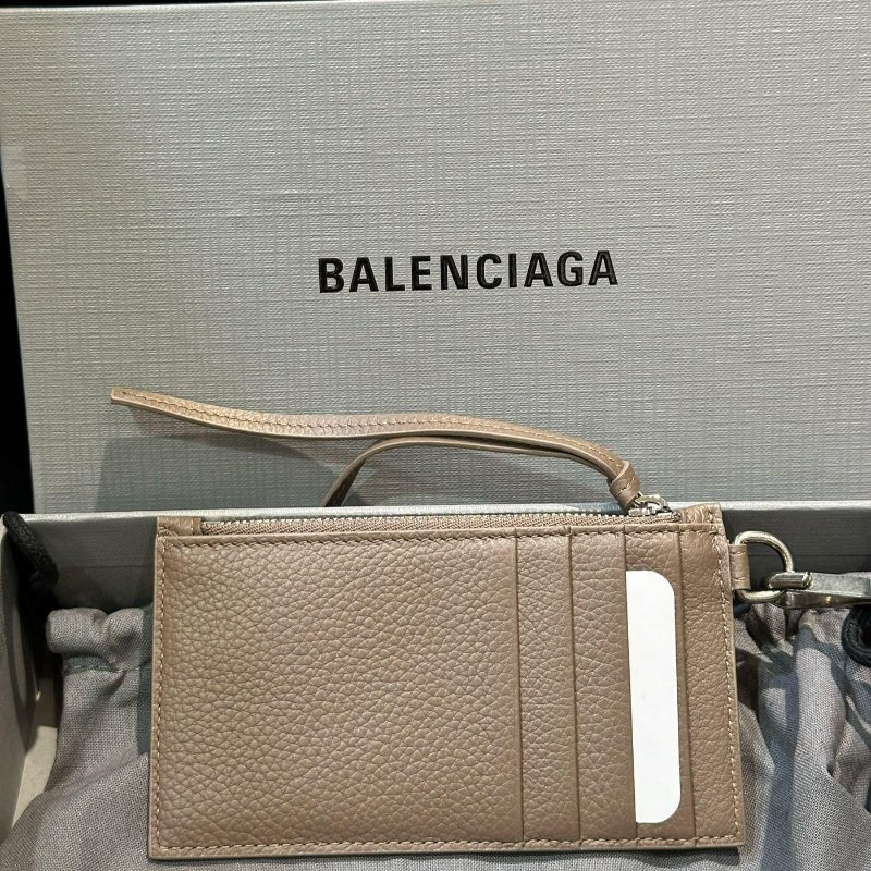 💎Han's house精品服飾💎Balenciaga 巴黎世家 機車 牛皮 卡夾 零錢包 8X13CM頸掛包 原價16950-4