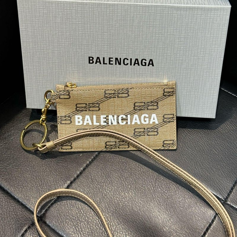 💎Han's house精品服飾💎 Balenciaga 巴黎世家 卡夾 卡包 零錢包 8X13CM 原價11200-0