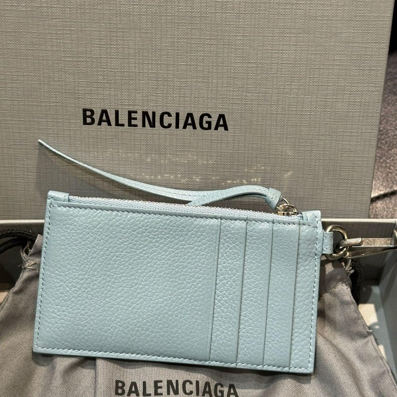 💎Han's house精品服飾💎Balenciaga 巴黎世家 機車 牛皮  頸掛包 卡夾 零錢包 8X13CM 原價16950-5