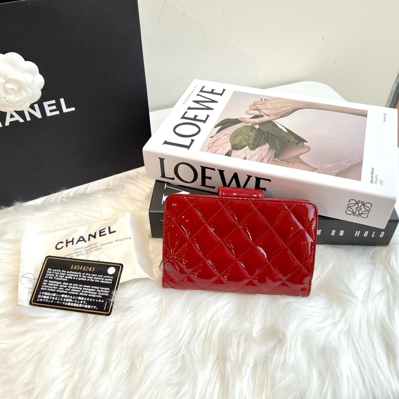 chanel香奈兒 漆皮錢包 底長15。-1