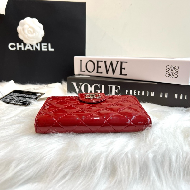 chanel香奈兒 漆皮錢包 底長15。-4