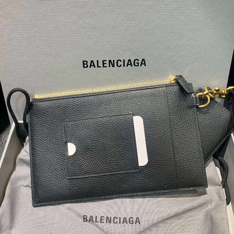 💎Han's house精品服飾💎 Balenciaga 巴黎世家 小牛皮 雙卡包 卡夾 頸掛包-1