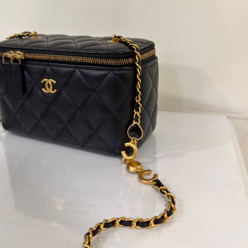 #稀有勳章皮穿肩帶 #超甜💰 香奈兒黑金長盒子斜挎包🈶鏡子-1