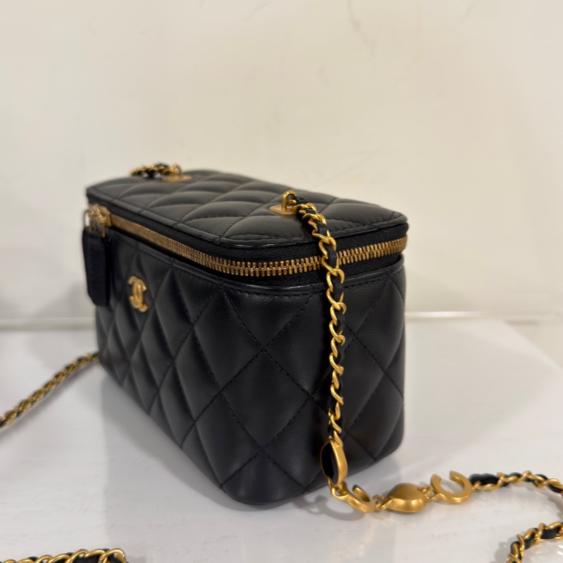 #稀有勳章皮穿肩帶 #超甜💰 香奈兒黑金長盒子斜挎包🈶鏡子-3