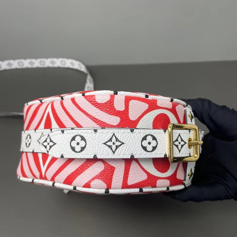 LV Crafty紅色小號 限定款塗鴉印花圓餅包 17*16*7.5  98新配件塵袋-5
