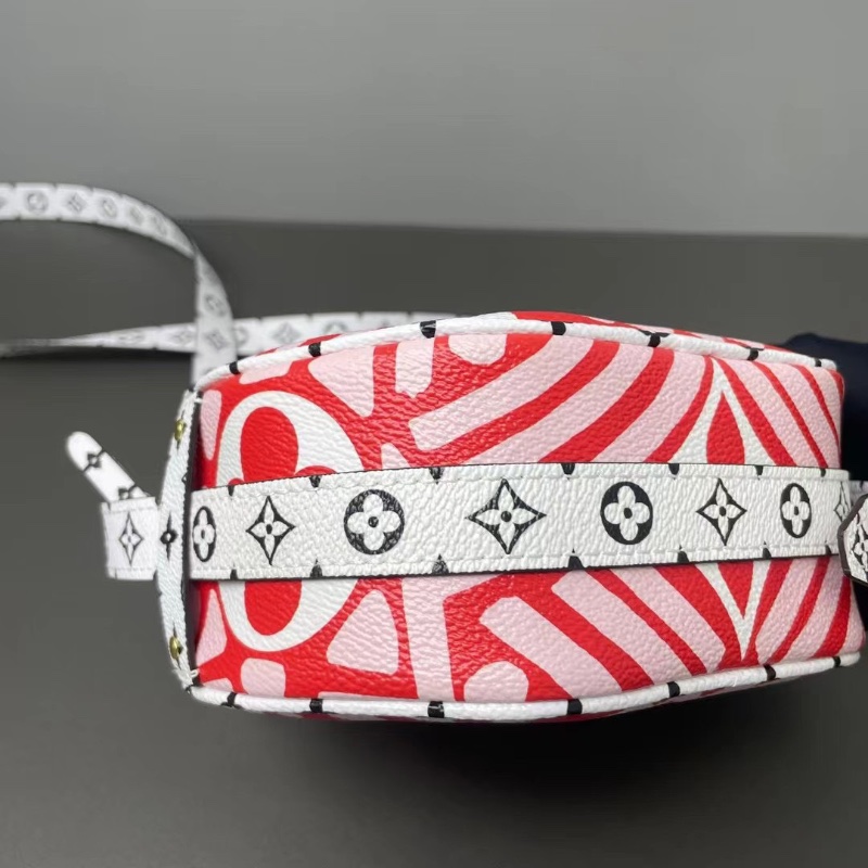 LV Crafty紅色小號 限定款塗鴉印花圓餅包 17*16*7.5  98新配件塵袋-7