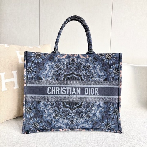 Dior BookTote大號 42*33*18  98新配件塵袋