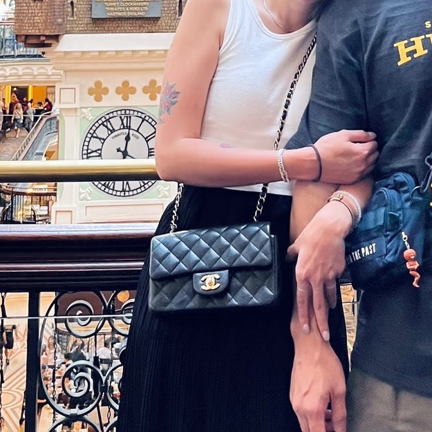 999新全配🈶購證😍Chanel香奈兒黑淡金扣cf20大mini單肩斜挎包-6