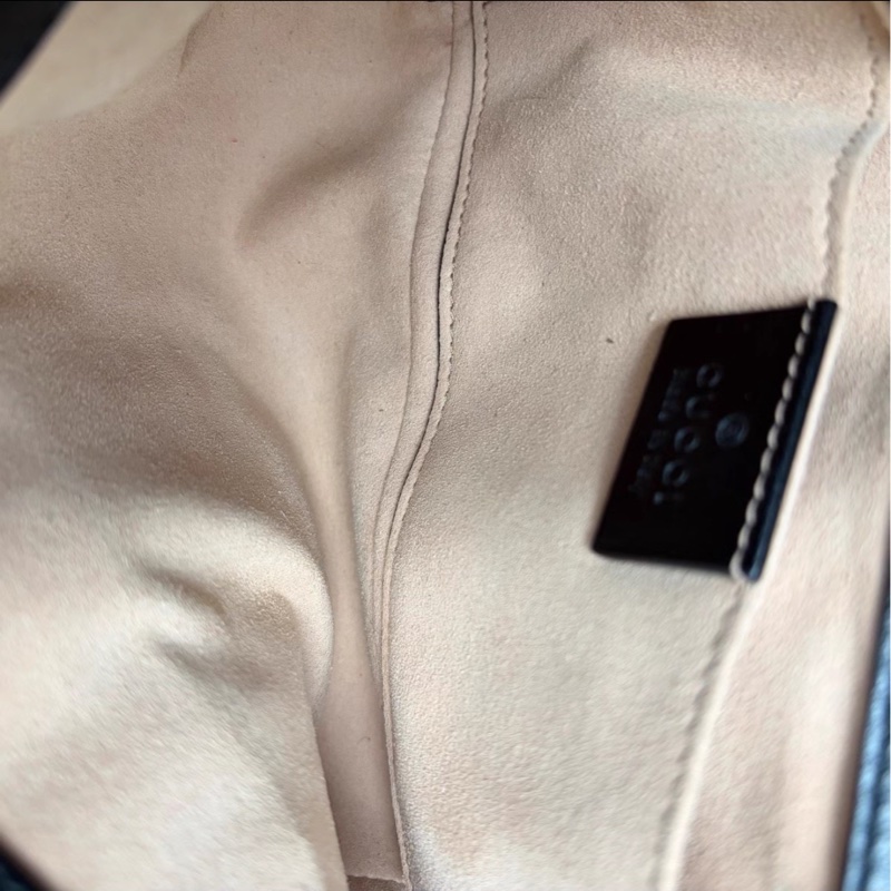 新款來啦😍99新💯Gucci古馳新款黑金Marmont馬蒙22單肩斜塊鏈條包-12