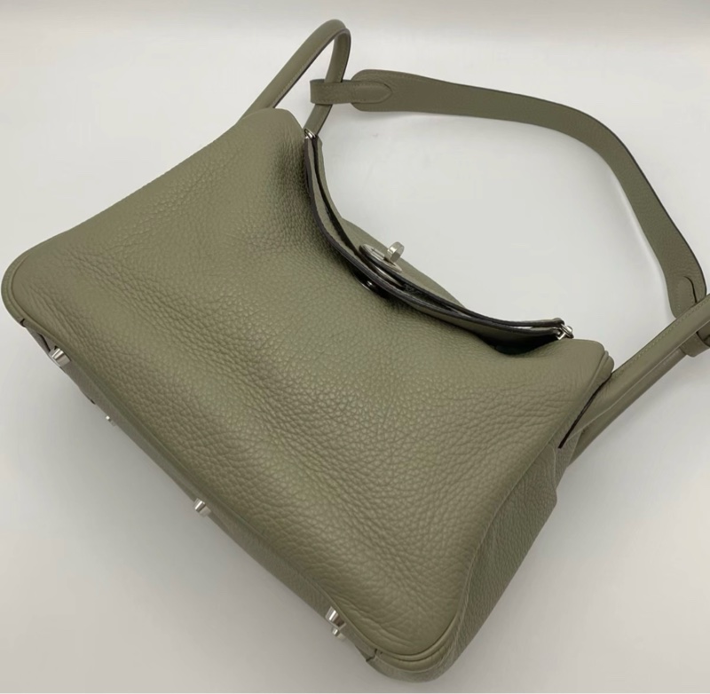 ✨先問貨存再拍-98新 HERMES lindy30鼠尾草銀扣手提單肩包-3