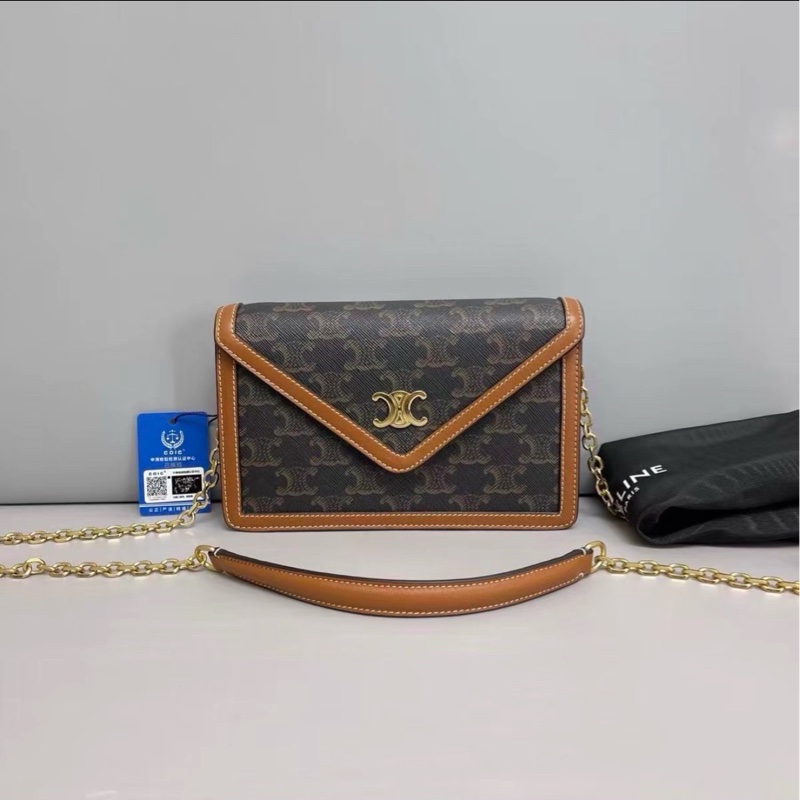 買到賺到✨99新🆕Celine賽琳triomphe老花焦糖拼色Woc信封包肩背包單肩斜挎包-6