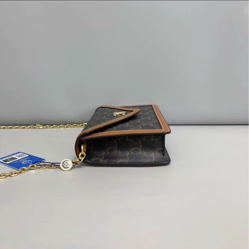 買到賺到✨99新🆕Celine賽琳triomphe老花焦糖拼色Woc信封包肩背包單肩斜挎包-9