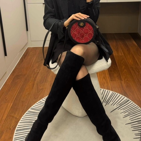 GUCCI 黑金紅絲絨拼皮肩背斜背圓餅包18.5*18*4.5 98新配件塵袋