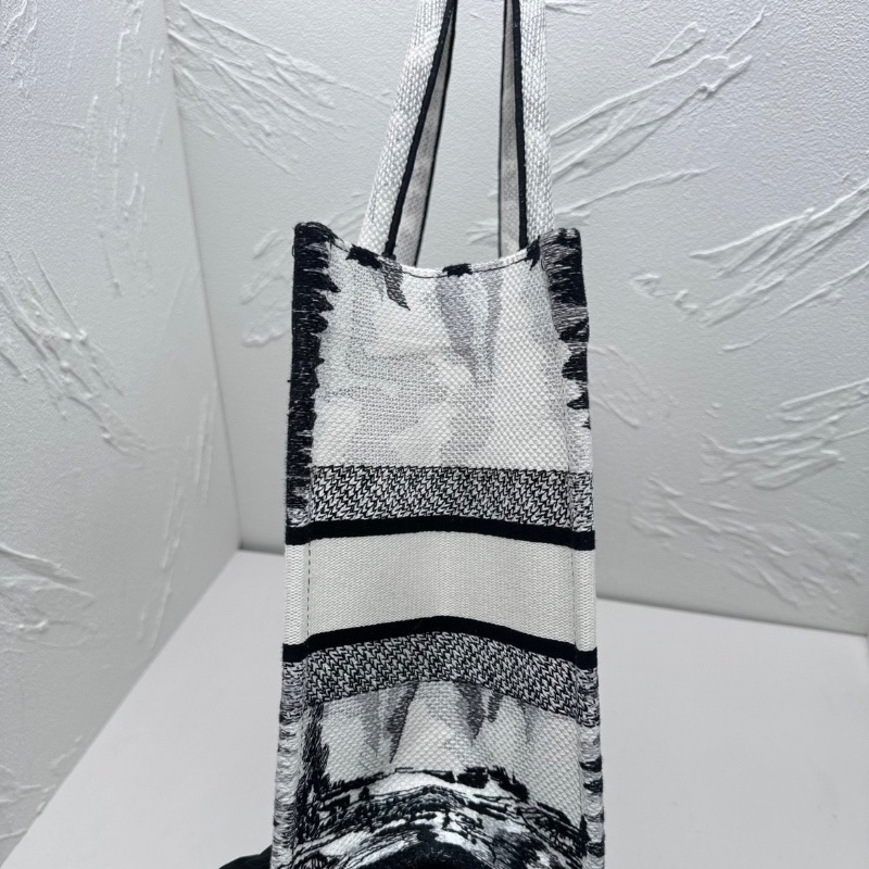 Dior booktote中號 巴黎鐵塔刺繡黑白色托特包手提包36*28*14cm 98新保卡 塵袋-6