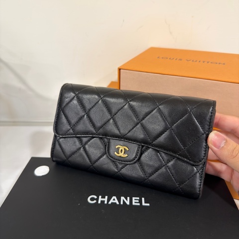 #超甜💰 #專櫃原價6️⃣萬 香奈兒黑金Cf三折長夾