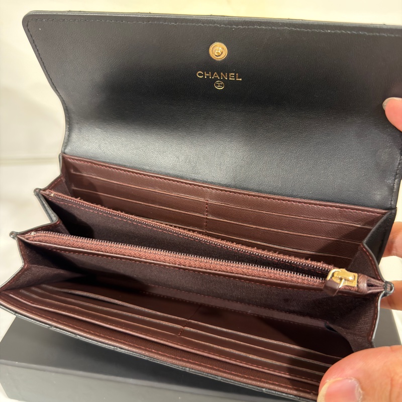 #稀有釋出✨ #98新閒置 香奈兒黑銀鐵牌琴譜長夾-4