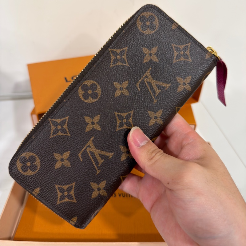 #99新閒置 #全配🈶購證 #全網最低💰 Lvㄇ字拉鍊長夾-3