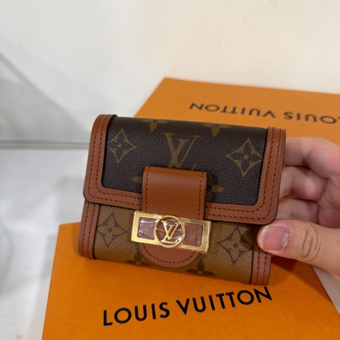 #全新全配🈶購證 #超甜💰 #芯片款 Lv達芙妮三折短夾🈶零錢袋