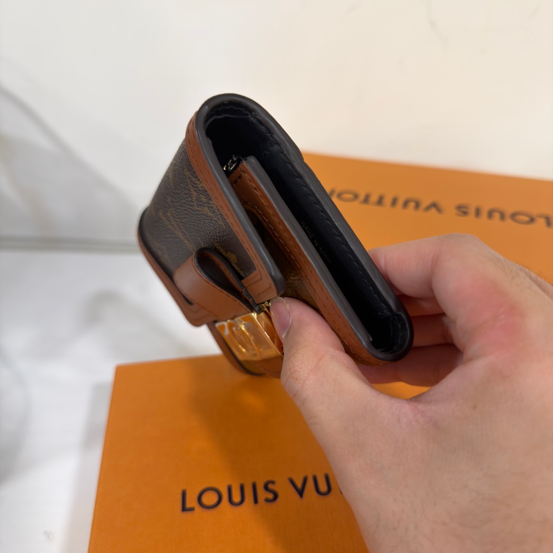 #全新全配🈶購證 #超甜💰 #芯片款 Lv達芙妮三折短夾🈶零錢袋-1