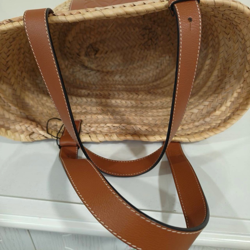 #專櫃8️⃣萬 #全網最低💰 #夏天必備🌞 Loewe編織拼皮革菜籃子中號 現買現賺💰-4