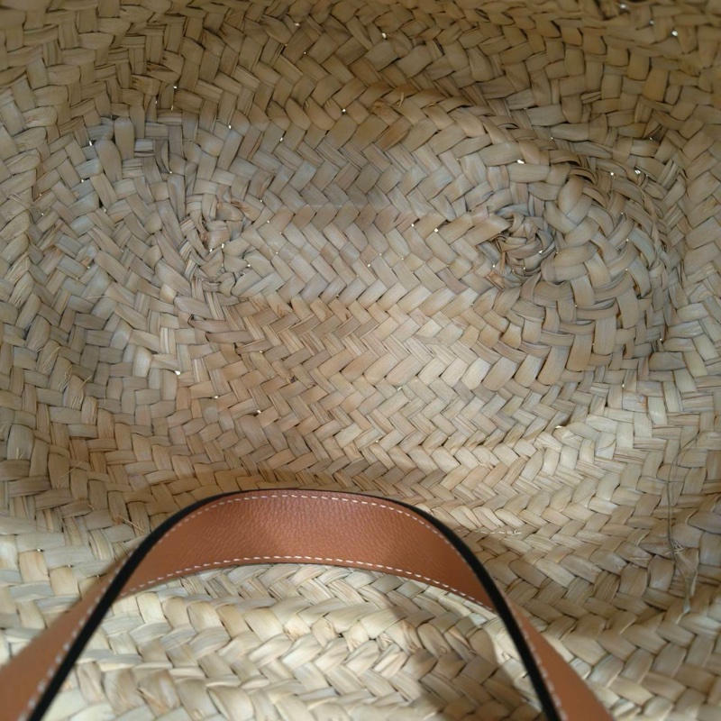 #專櫃8️⃣萬 #全網最低💰 #夏天必備🌞 Loewe編織拼皮革菜籃子中號 現買現賺💰-6