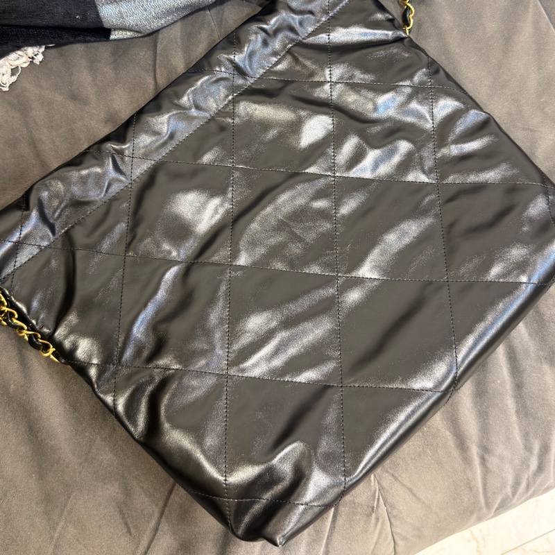 #全新全配🈶購證 #賠售割愛有緣人💕 Chanel 22bag黑金垃圾袋小號 芯片款-15