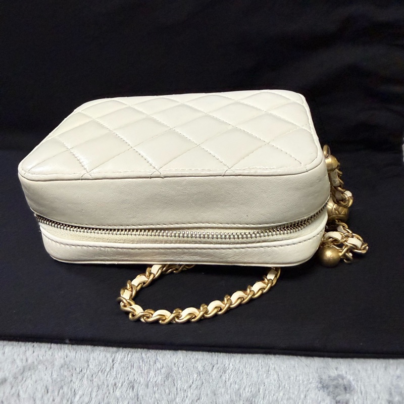 CHANEL CHAIN BOX WITH GOLD BALL-2