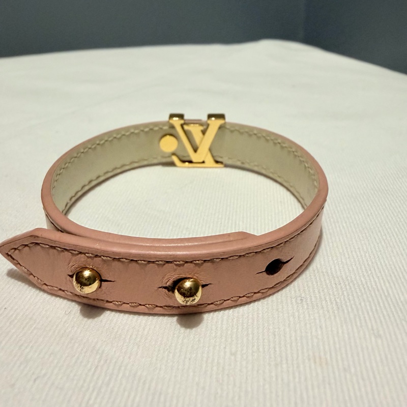 Louis Vuitton LV Iconic 皮革手環 粉 金 17-1