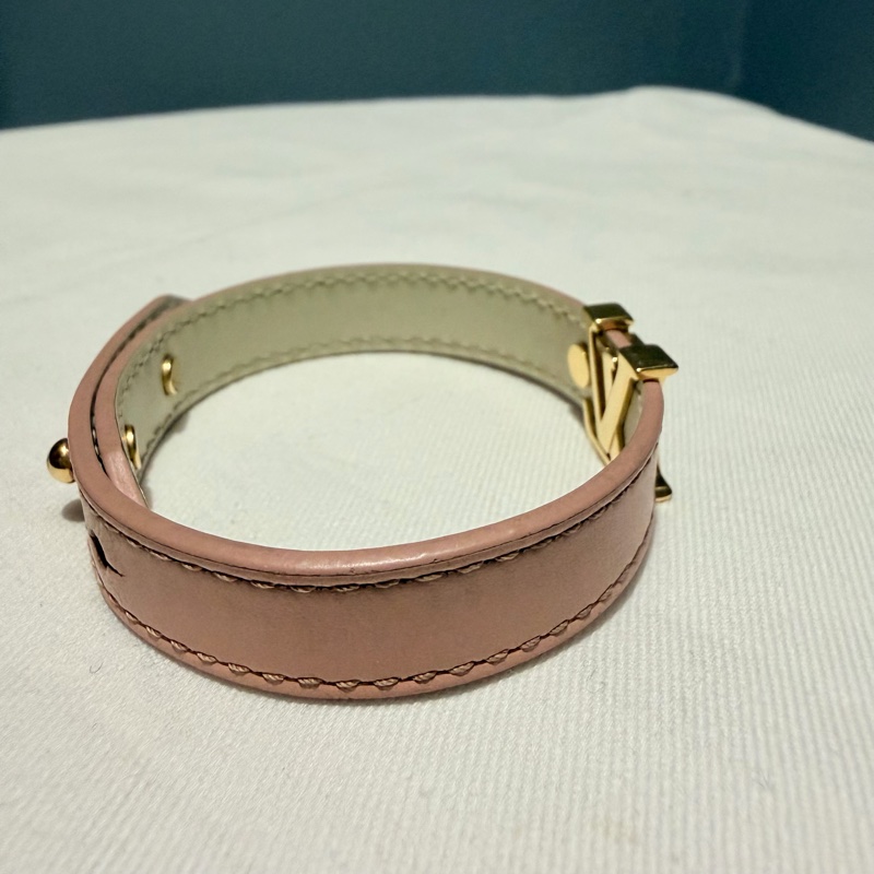 Louis Vuitton LV Iconic 皮革手環 粉 金 17-4