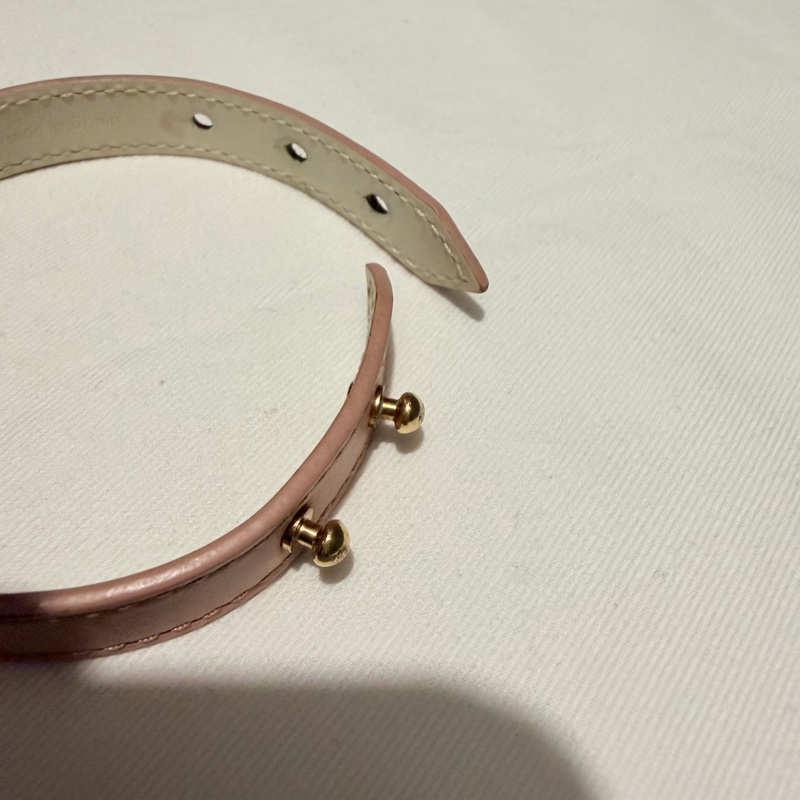 Louis Vuitton LV Iconic 皮革手環 粉 金 17-32