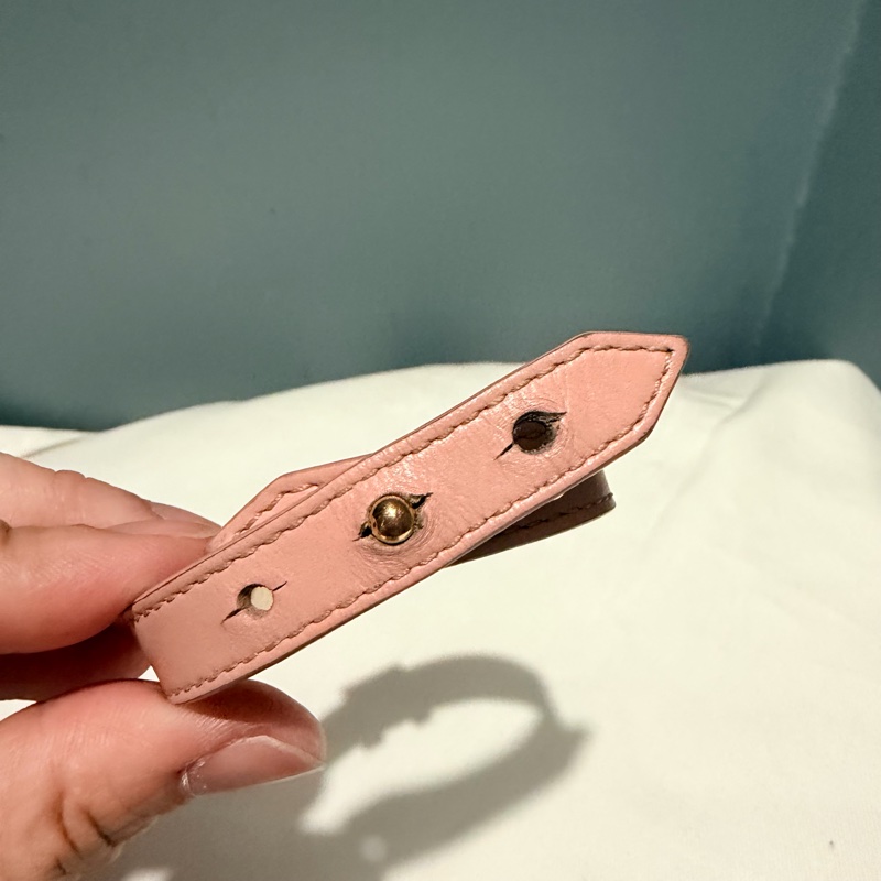 Louis Vuitton LV Iconic 皮革手環 粉 金 17-35