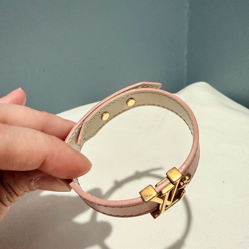 Louis Vuitton LV Iconic 皮革手環 粉 金 17-39