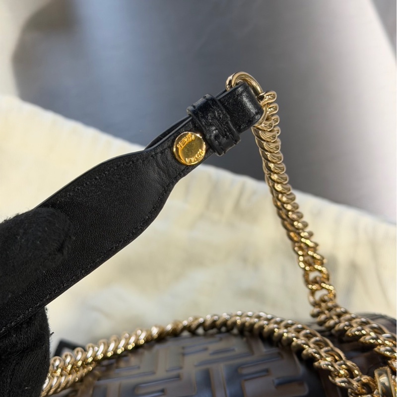 Fendi Kan U FF老花小郵差包-5