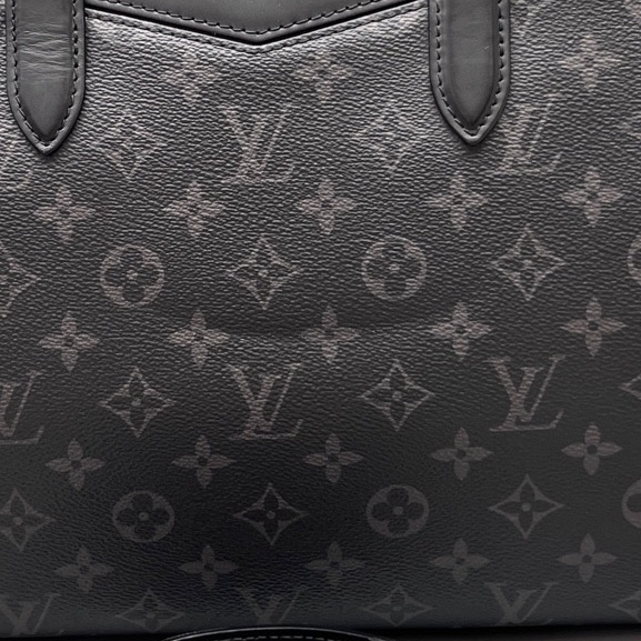 Louis Vuitton路易威登  黑花Explorer公文包 尺寸38*28-9