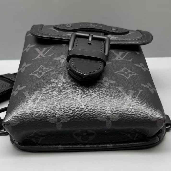 Louis Vuitton路易威登 黑花Saumur系列胸包 芯片款 尺寸13*19 附件:無-2